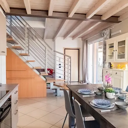 Apartment Residenza Oleandro Desenzano del Garda